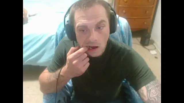Snapshot of DADDY_KANE8--- chatting on July 19, 2:59 am DADDY KANE8--- online show from July 19, 2:59 am