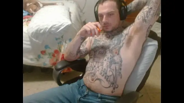 Snapshot of DADDY_KANE8--- chatting on July 28, 2:13 pm DADDY KANE8--- online show from July 28, 2:13 pm