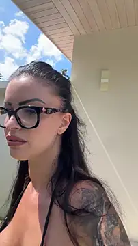 Snapshot of Helena_Karel chatting on July 5, 7:26 am Helena Karel online show from July 5, 7:26 am