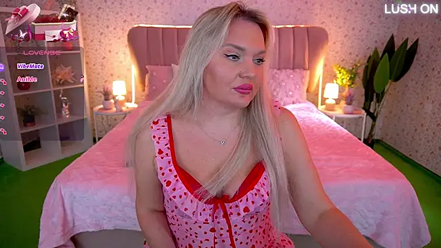 MissyMartinez online show from March 16, 8:29 am