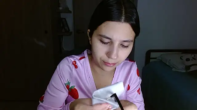 mia  lopez  online show from February 7, 3:43 am