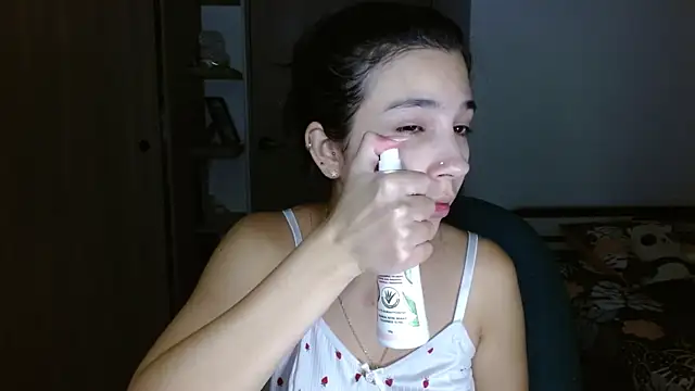 Snapshot of mia__lopez_ chatting on May 15, 4:08 am mia lopez online show from May 15, 4:08 am