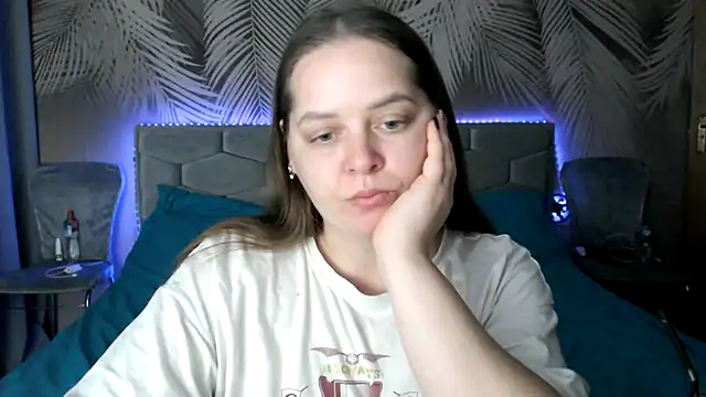 uliastar online show from November 28, 9:23 am