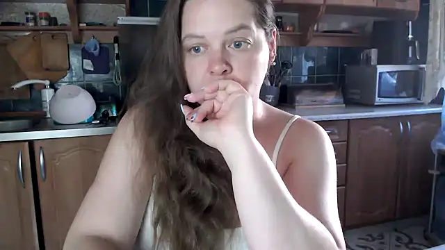 Snapshot of uliastar chatting on July 5, 5:03 am uliastar online show from July 5, 5:03 am