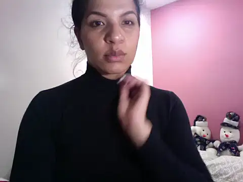 Snapshot of gatubelahot chatting on January 7, 10:41 pm gatubelahot online show from January 7, 10:41 pm