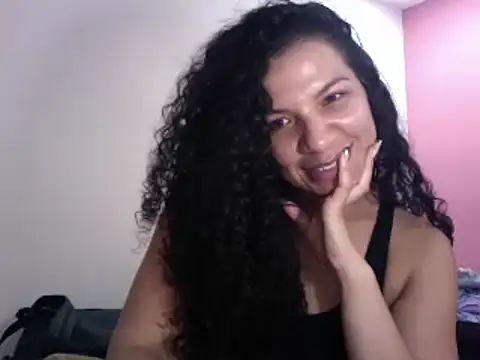 Snapshot of gatubelahot chatting on February 9, 4:04 am gatubelahot online show from February 9, 4:04 am