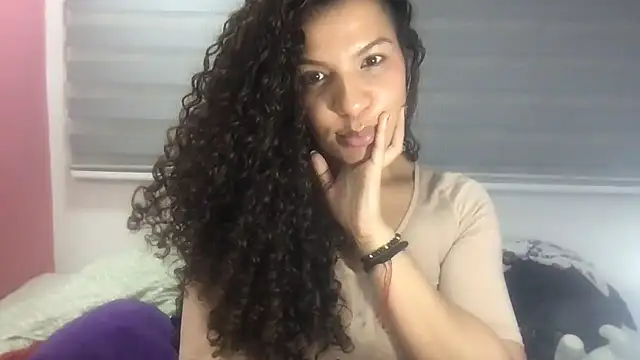 Snapshot of gatubelahot chatting on September 28, 12:05 am gatubelahot online show from September 28, 12:05 am