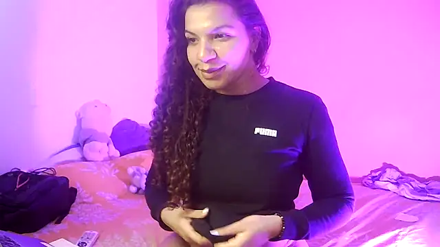 gatubelahot online show from February 4, 4:29 am