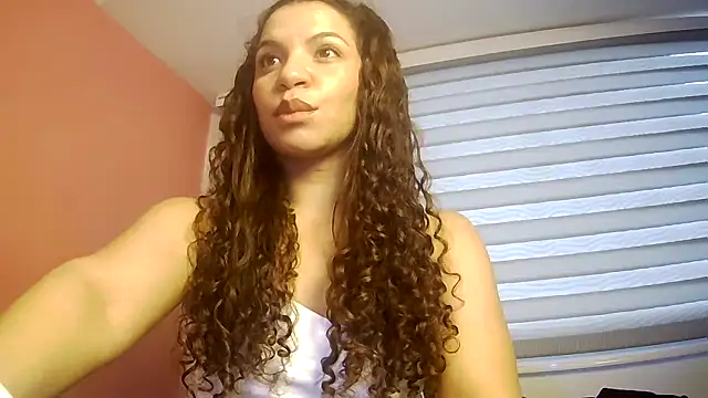 Snapshot of gatubelahot chatting on May 15, 8:16 pm gatubelahot online show from May 15, 8:16 pm