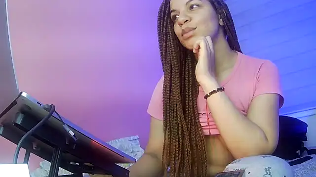 Snapshot of gatubelahot chatting on June 22, 7:38 am gatubelahot online show from June 22, 7:38 am