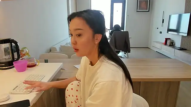 daily love18 online show from December 11, 6:47 am