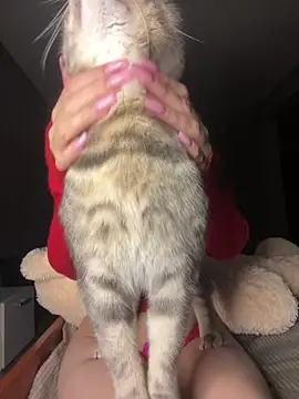 Snapshot of FionaLaNice chatting on October 23, 7:34 pm FionaLaNice online show from October 23, 7:34 pm