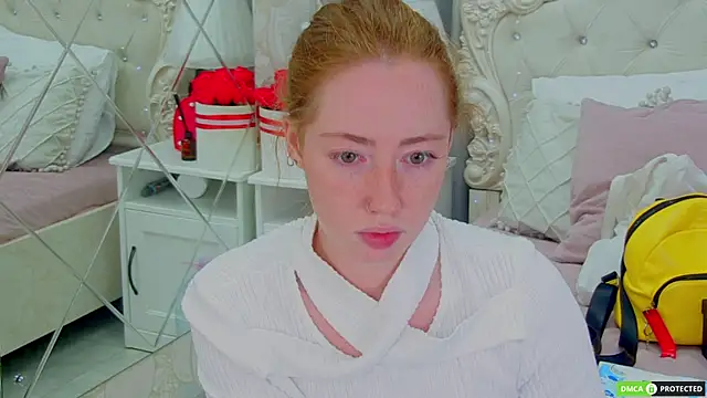 Snapshot of TinaBrook chatting on September 16, 4:02 am TinaBrook online show from September 16, 4:02 am