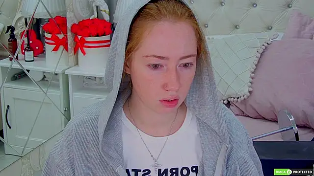 Snapshot of TinaBrook chatting on September 26, 3:43 am TinaBrook online show from September 26, 3:43 am