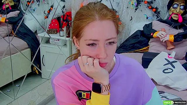 TinaBrook online show from October 31, 4:02 am