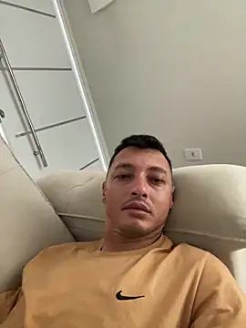 alexsandropllt online show from April 2, 5:54 pm