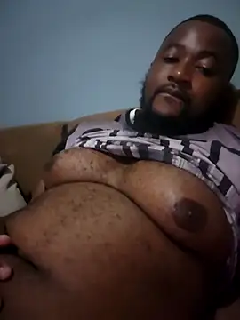 Snapshot of douksm chatting on February 24, 7:19 pm douksm online show from February 24, 7:19 pm