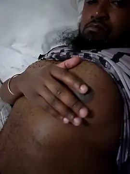 Snapshot of douksm chatting on December 19, 8:27 pm douksm online show from December 19, 8:27 pm