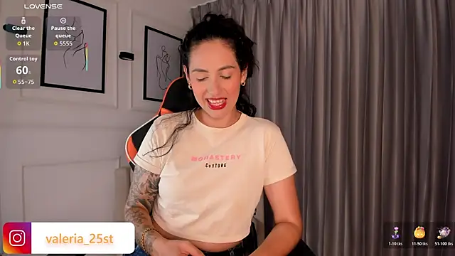 valeriia25  online show from October 29, 10:33 pm