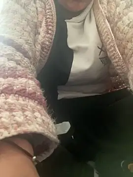 iloss2 online show from February 11, 6:08 am