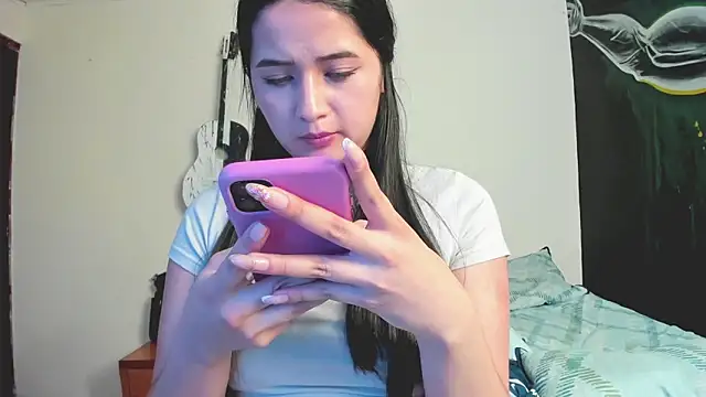 Hott Hanna online show from March 14, 8:10 am