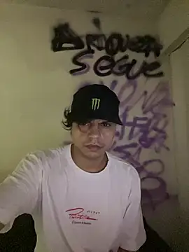 Magosupreme online show from February 3, 1:04 am