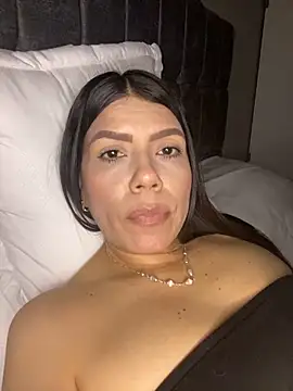 martina contreras online show from March 18, 6:05 am