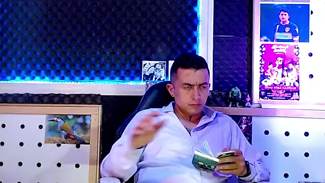 Darko0717 online show from February 11, 11:33 pm