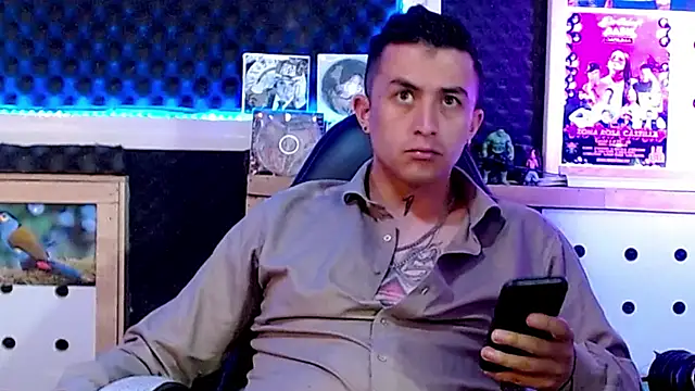 Darko0717 online show from February 14, 8:37 pm