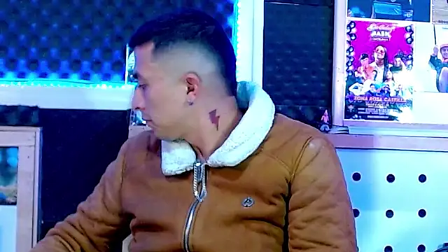 Darko0717 online show from March 8, 1:17 am