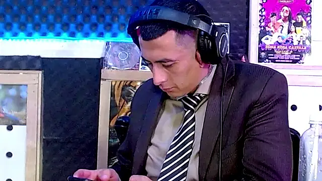 Darko0717 online show from March 18, 12:38 am