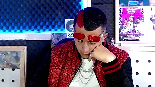 Darko0717 online show from March 18, 9:10 pm