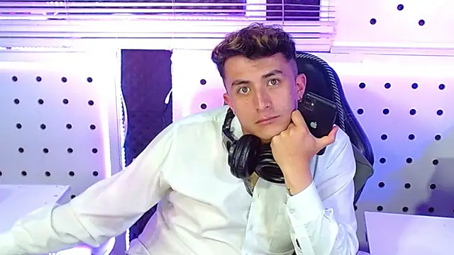 Darko0717 online show from November 8, 12:11 am