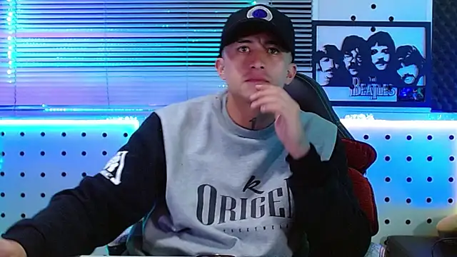 Darko0717 online show from June 22, 11:46 pm