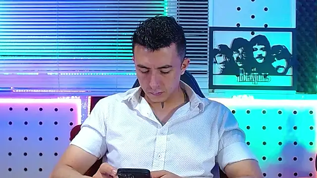 Darko0717 online show from July 1, 1:56 pm