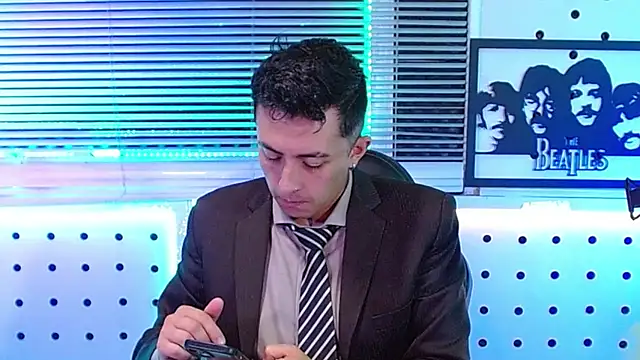 Darko0717 online show from August 1, 12:37 pm