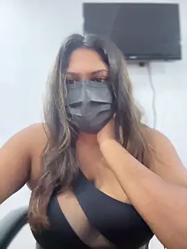 Snapshot of Black_Beauty997 chatting on January 26, 5:34 pm Black Beauty997 online show from January 26, 5:34 pm