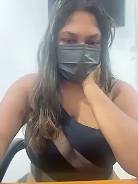 Snapshot of Black_Beauty997 chatting on February 9, 4:50 pm Black Beauty997 online show from February 9, 4:50 pm