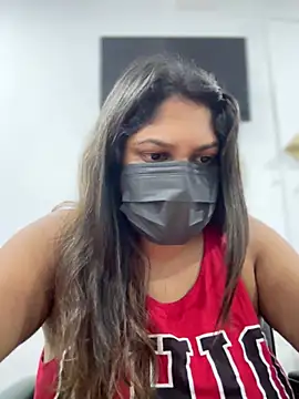 Snapshot of Black_Beauty997 chatting on February 19, 4:44 pm Black Beauty997 online show from February 19, 4:44 pm