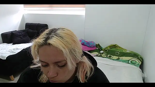 MommyMiaWs online show from January 21, 7:17 pm