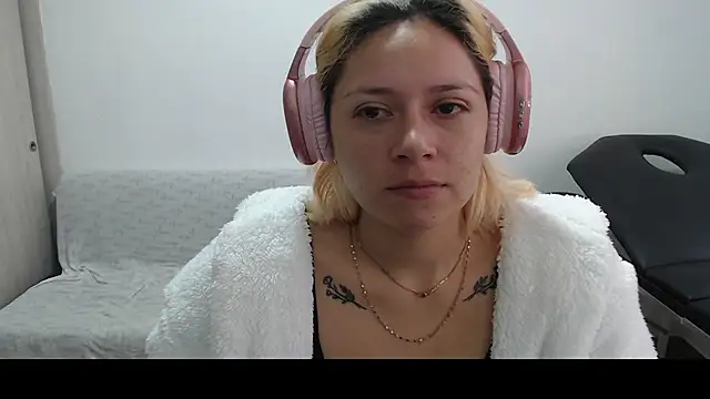 MommyMiaWs online show from March 9, 1:26 pm