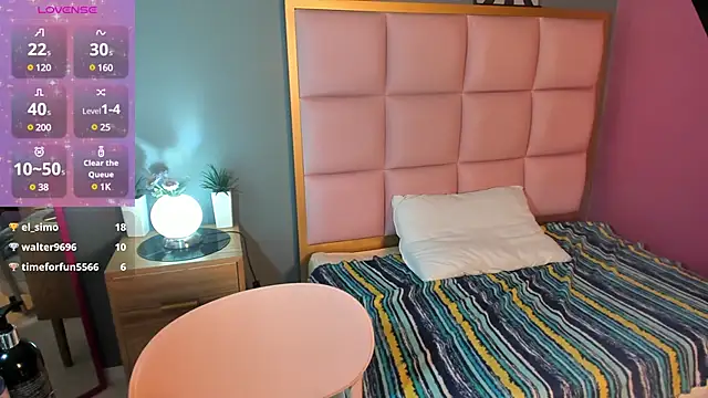 Snapshot of samanthaanderson_ chatting on February 12, 2:35 am samanthaanderson  online show from February 12, 2:35 am