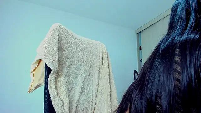 monica little23 online show from July 3, 6:03 pm