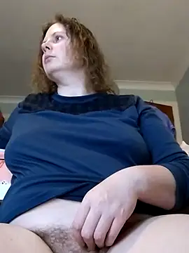 xxSexyBushLinnxx online show from March 18, 7:06 pm