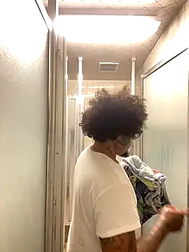 Snapshot of Codybabyy456 chatting on October 16, 4:24 am Codybabyy456 online show from October 16, 4:24 am