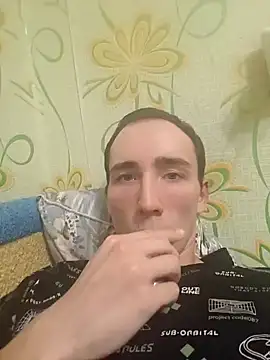 Snapshot of Loki_2597 chatting on December 12, 7:48 pm Loki 2597 online show from December 12, 7:48 pm