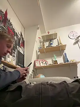 Snapshot of schwanzgranate chatting on February 10, 6:56 pm schwanzgranate online show from February 10, 6:56 pm
