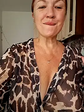 KiraXTender online show from July 24, 1:47 am