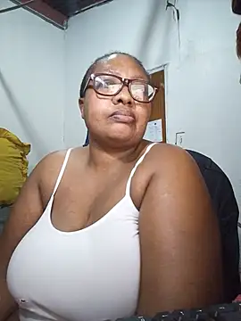 YELLOW BONE online show from July 7, 9:19 pm