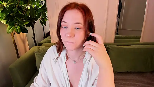 Pretty Alison online show from February 11, 2:11 pm